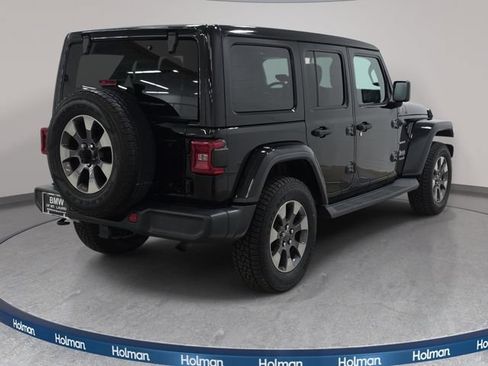 Used 2018 Jeep Wrangler Unlimited Sahara w/ LED Lighting Group AWD/4WD image 6