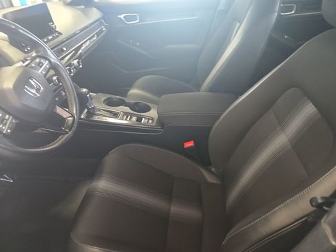 Used 2023 Honda Civic Sport image 9