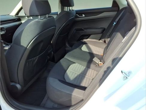 Used 2025 Kia K5 LXS FWD image 12