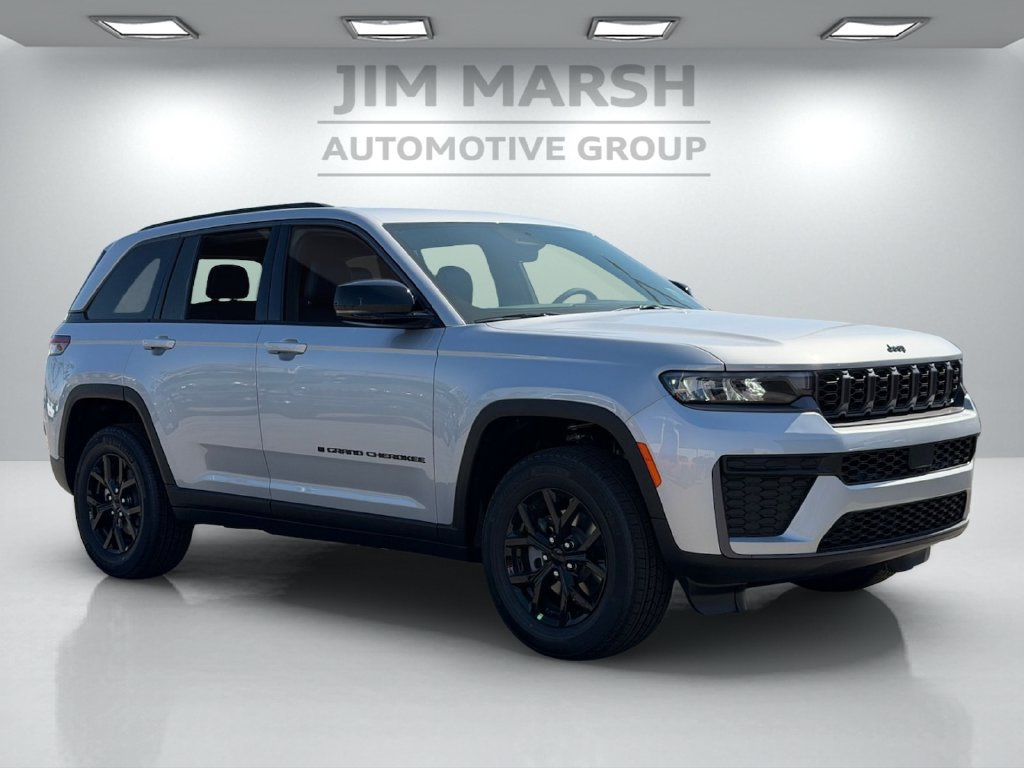 New 2026 Jeep Grand Cherokee Altitude RWD image 8