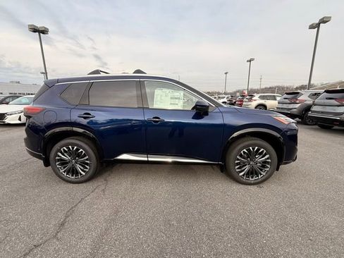 New 2026 Nissan Rogue Platinum w/ Platinum Premium Package image 4