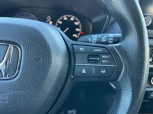 Used 2024 Honda HR-V LX image 23