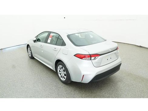 New 2025 Toyota Corolla LE FWD image 5