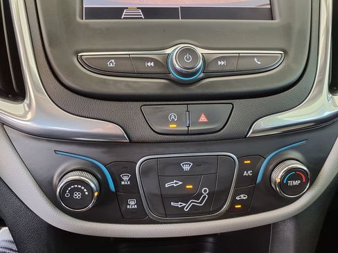 Used 2024 Chevrolet Equinox LS w/ LS Convenience Package FWD image 30