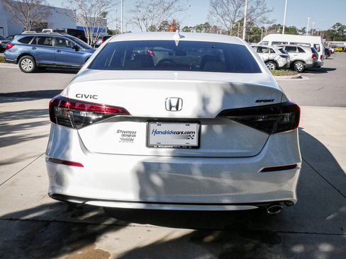Used 2026 Honda Civic Sport image 9