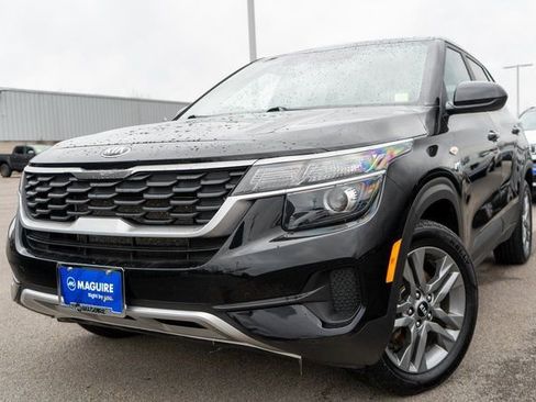 Used 2021 Kia Seltos LX AWD/4WD image 1