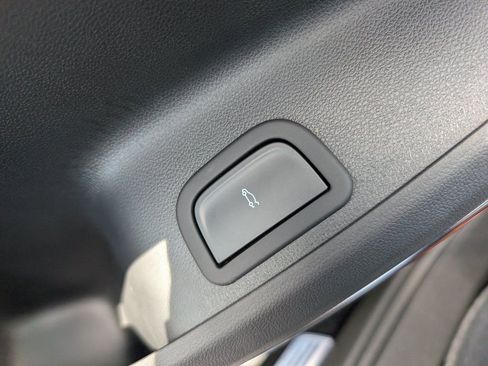 New 2026 Chevrolet Traverse RS image 33