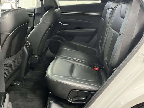 Used 2022 Hyundai Tucson Limited w/ Cargo Package image 16