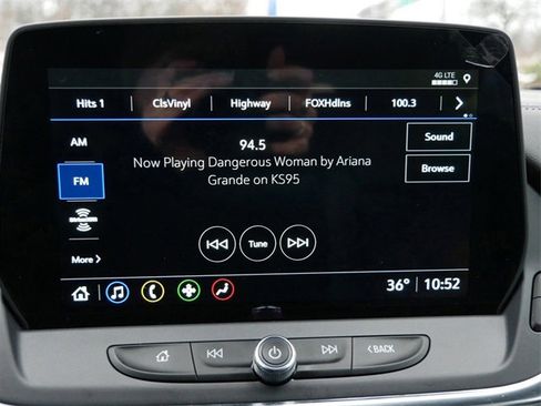 Used 2023 Chevrolet Blazer LT image 18