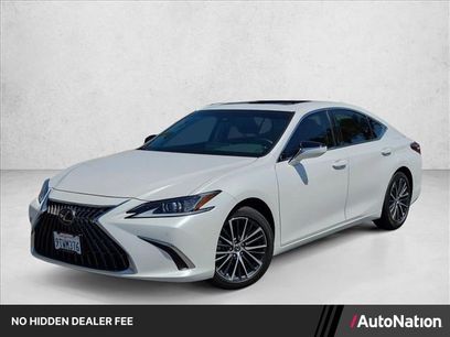 Used 2025 Lexus ES 350 w/ Premium Package