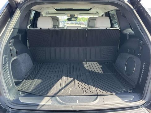 Used 2017 Jeep Grand Cherokee Summit AWD/4WD image 22