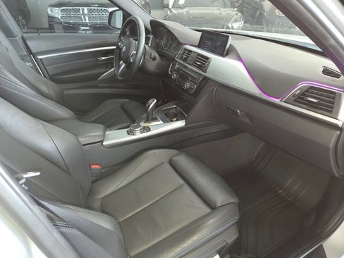 Used 2017 BMW 340i xDrive Sedan AWD/4WD image 27