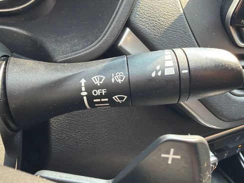 Used 2023 Nissan Altima 2.5 SR FWD image 13