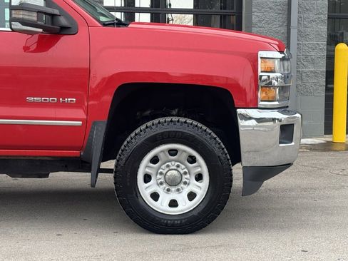 Used 2015 Chevrolet Silverado 3500 LTZ image 49