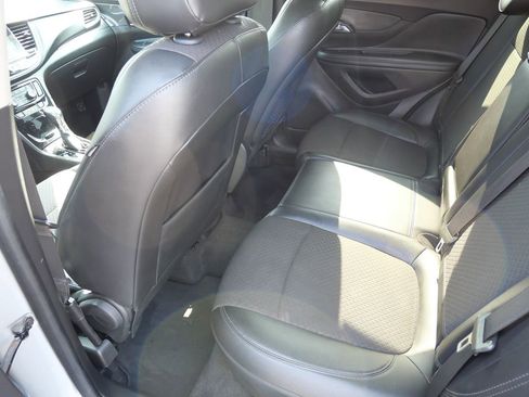 Used 2019 Buick Encore Preferred image 31