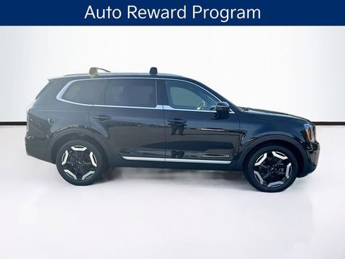 Used 2023 Kia Telluride EX w/ EX Captain's Chair Package image 8