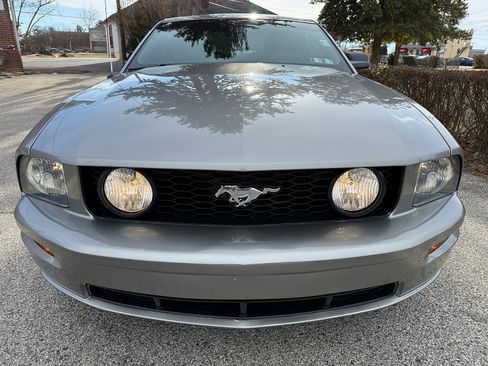 Used 2009 Ford Mustang GT Premium image 10