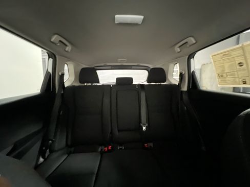 Used 2024 Nissan Rogue S FWD image 33