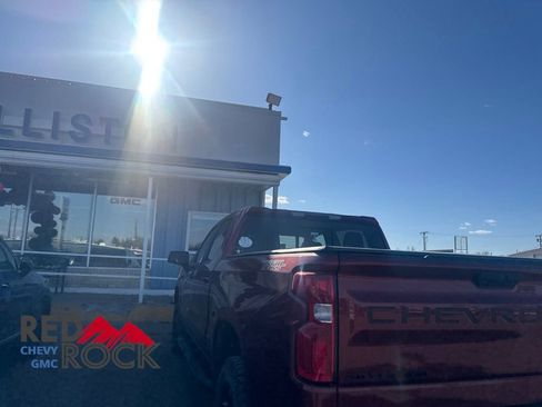 Used 2020 Chevrolet Silverado 1500 LT Trail Boss AWD/4WD image 14