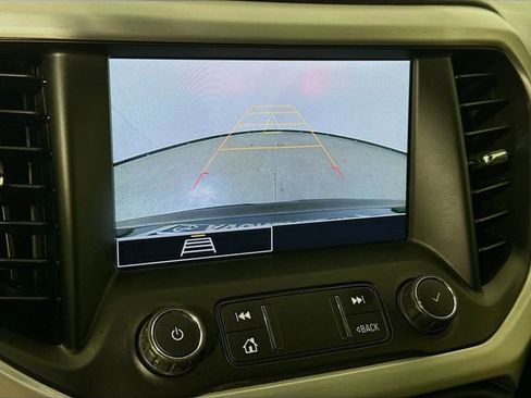 Used 2021 GMC Acadia SLE w/ Driver Convenience Package FWD image 13