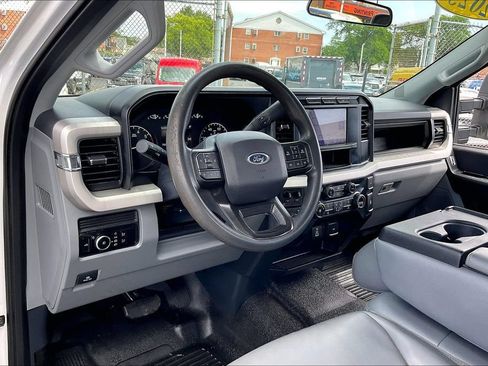 Used 2023 Ford F250 XL w/ XL Off-Road Package AWD/4WD image 13