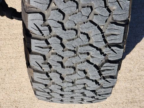 Used 2025 Jeep Wrangler Unlimited Rubicon image 12