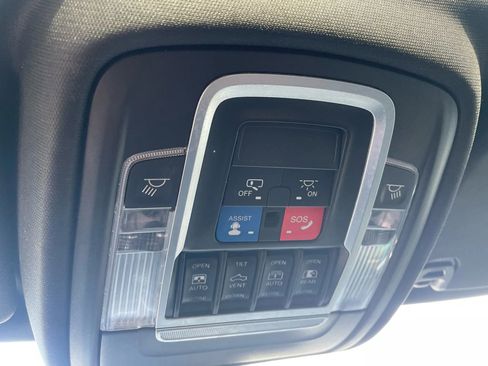 Used 2019 RAM 1500 Big Horn image 17