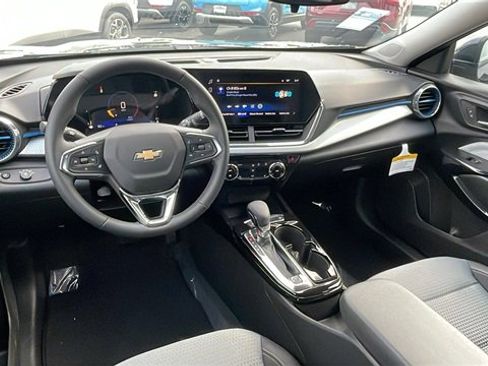 New 2026 Chevrolet Trax LT w/ Driver Confidence Package image 14