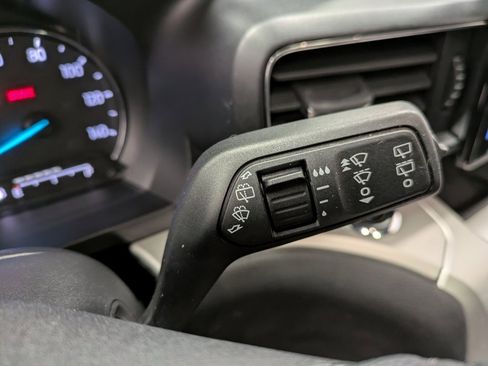 Used 2022 Ford Explorer XLT w/ Equipment Group 202A image 17