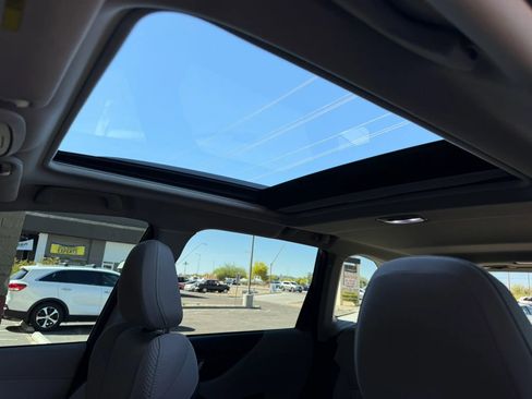 Used 2024 Subaru Forester Premium image 37