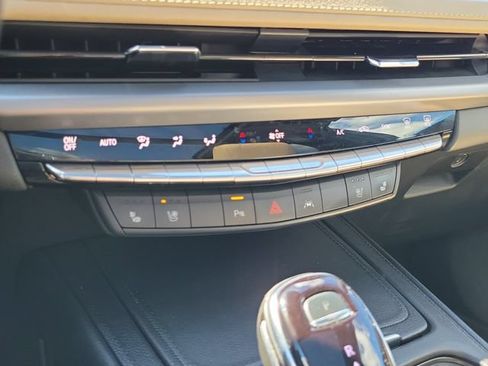 Certified 2024 Cadillac XT4 Premium Luxury w/ Active Safety Package AWD/4WD image 15