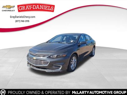 Used 2017 Chevrolet Malibu LT