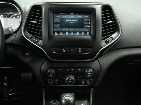 Used 2021 Jeep Cherokee Latitude Lux w/ Sun & Sound Group image 28