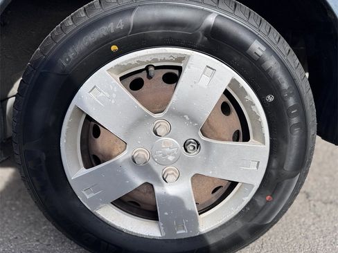 Used 2011 Chevrolet Aveo LT image 48