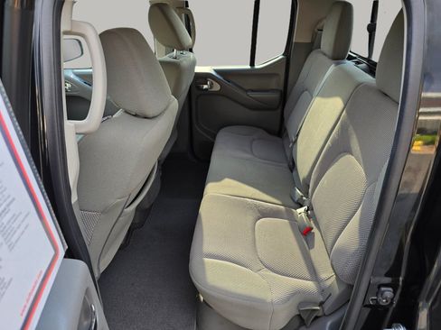 Used 2019 Nissan Frontier SV AWD/4WD image 24