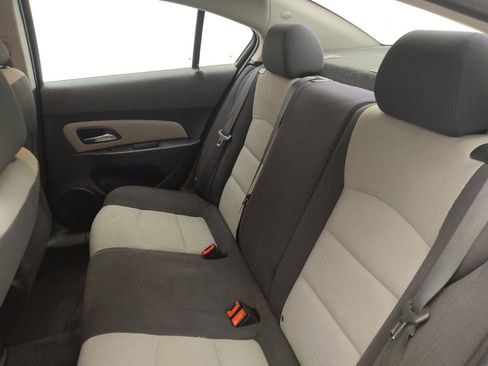 Used 2015 Chevrolet Cruze LS FWD image 18
