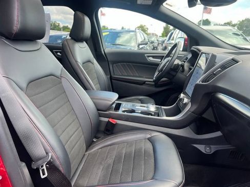 Used 2024 Ford Edge ST-Line w/ Class II Trailer Tow Package AWD/4WD image 13