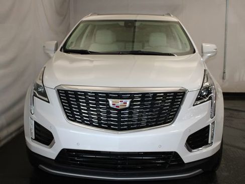 Certified 2023 Cadillac XT5 Premium Luxury AWD/4WD image 3