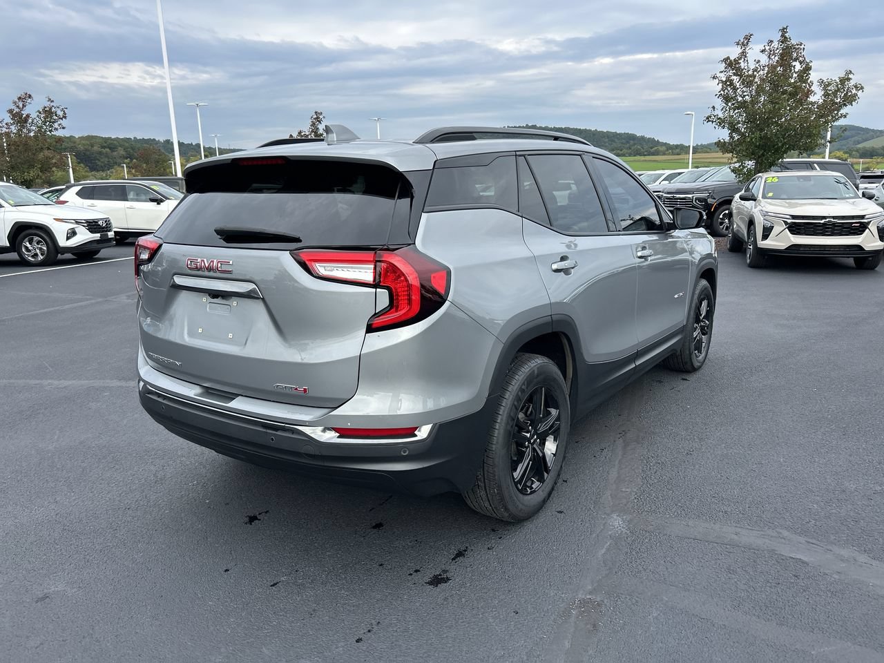 Used 2024 GMC Terrain AT4 w/ Tech Package AWD/4WD image 7