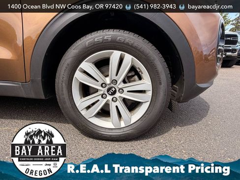 Used 2017 Kia Sportage LX AWD/4WD image 10