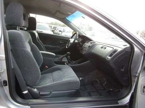 Used 2002 Honda Accord LX image 9