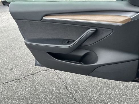 Used 2023 Tesla Model 3 Standard Range image 15