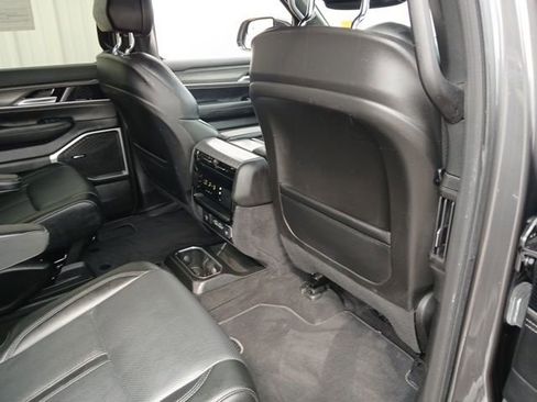 Used 2024 Jeep Wagoneer Series III image 24