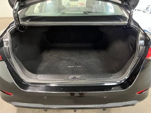 Used 2024 Nissan Sentra SV FWD image 17