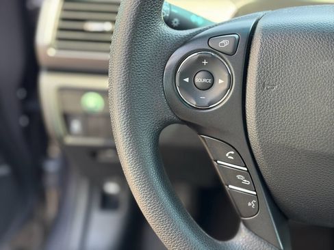 Used 2014 Honda Accord LX image 19