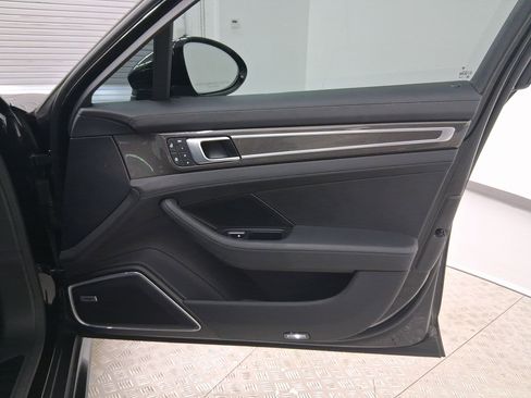 Certified 2023 Porsche Panamera GTS image 37