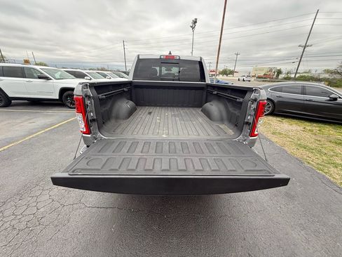 Used 2022 RAM 1500 Big Horn image 5