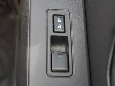 Used 2022 Nissan Frontier S w/ Technology Package image 28