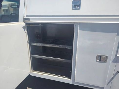 Used 2009 Ford E-350 and Econoline 350 Super Duty RWD image 12