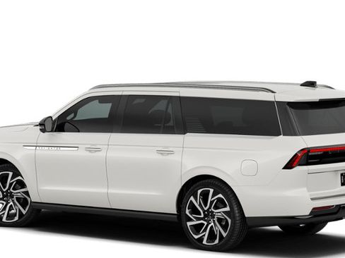 New 2026 Lincoln Navigator L Reserve AWD/4WD image 25